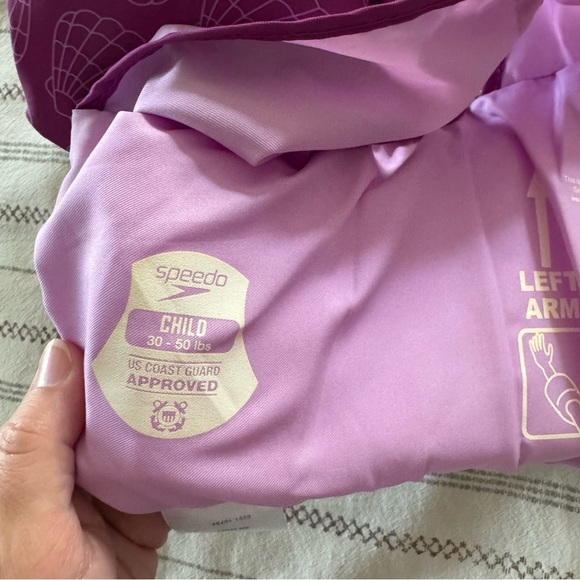 Speedo Lavender Swim Vest with Arm Support - Picture 4 of 4